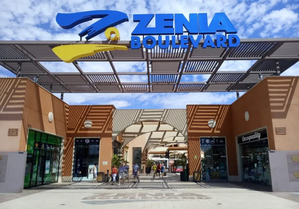 La Zenia Boulevard Het Grootste Winkelcentrum aan de Costa Blanca Zuid